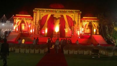 C__Data_Users_DefApps_AppData_INTERNETEXPLORER_Temp_Saved Images_1437561246_Pinkcity_weddings_com__source_550_venueDecoration13
