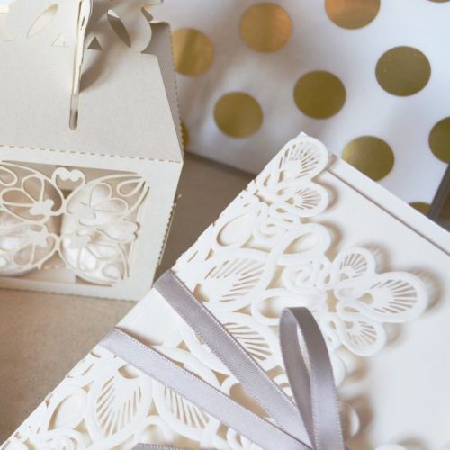 INVITATIONS & GIFTING